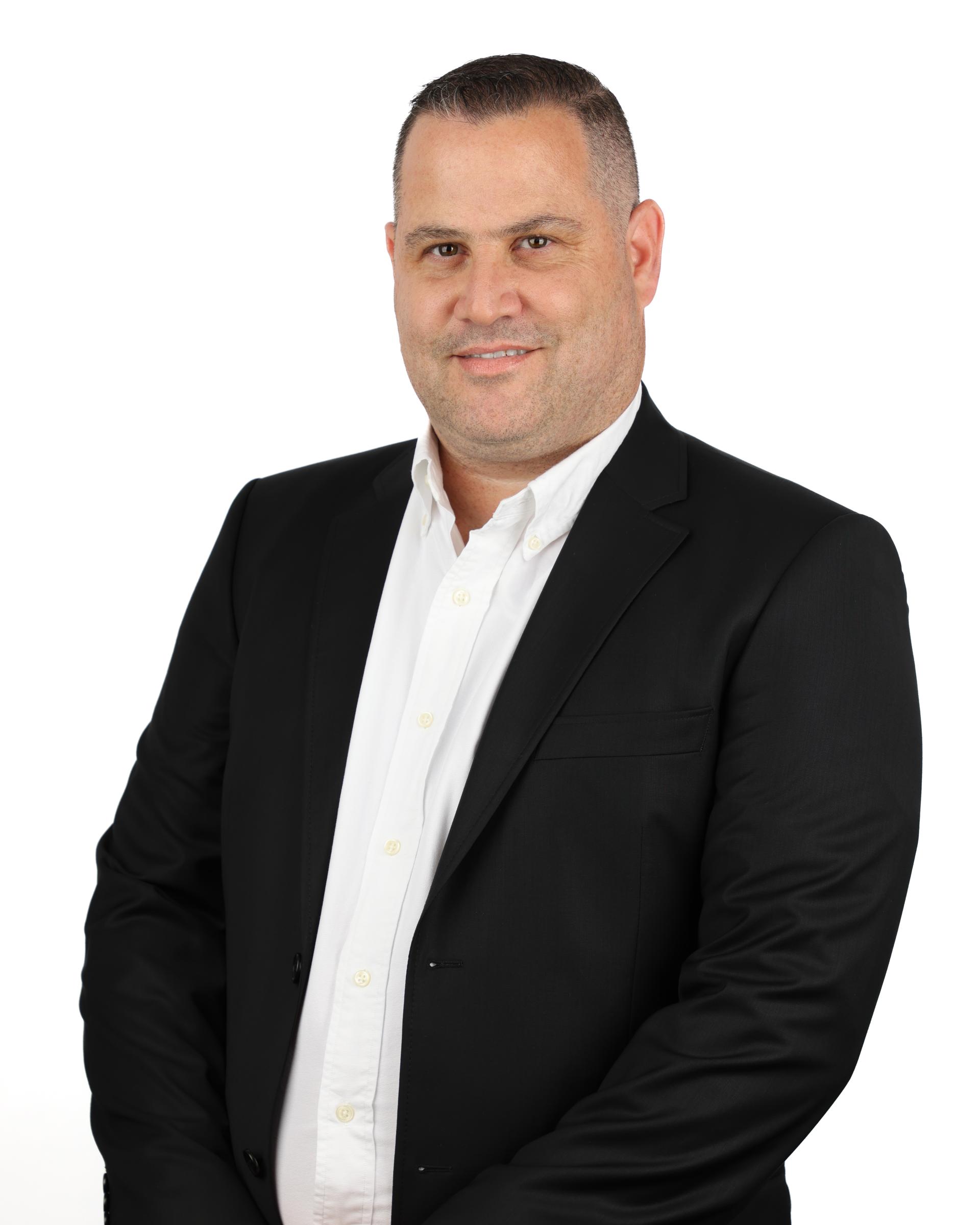 אופיר שוורץ